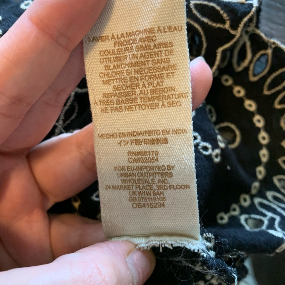 FREE PEOPLE Black Scalloped Open Back Slub Tank S - Picture 9 of 9